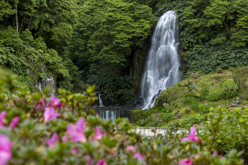 Cascade aux Açores.