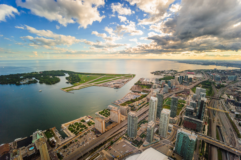 Aéroport Billy Bishop, centre-ville de Toronto.